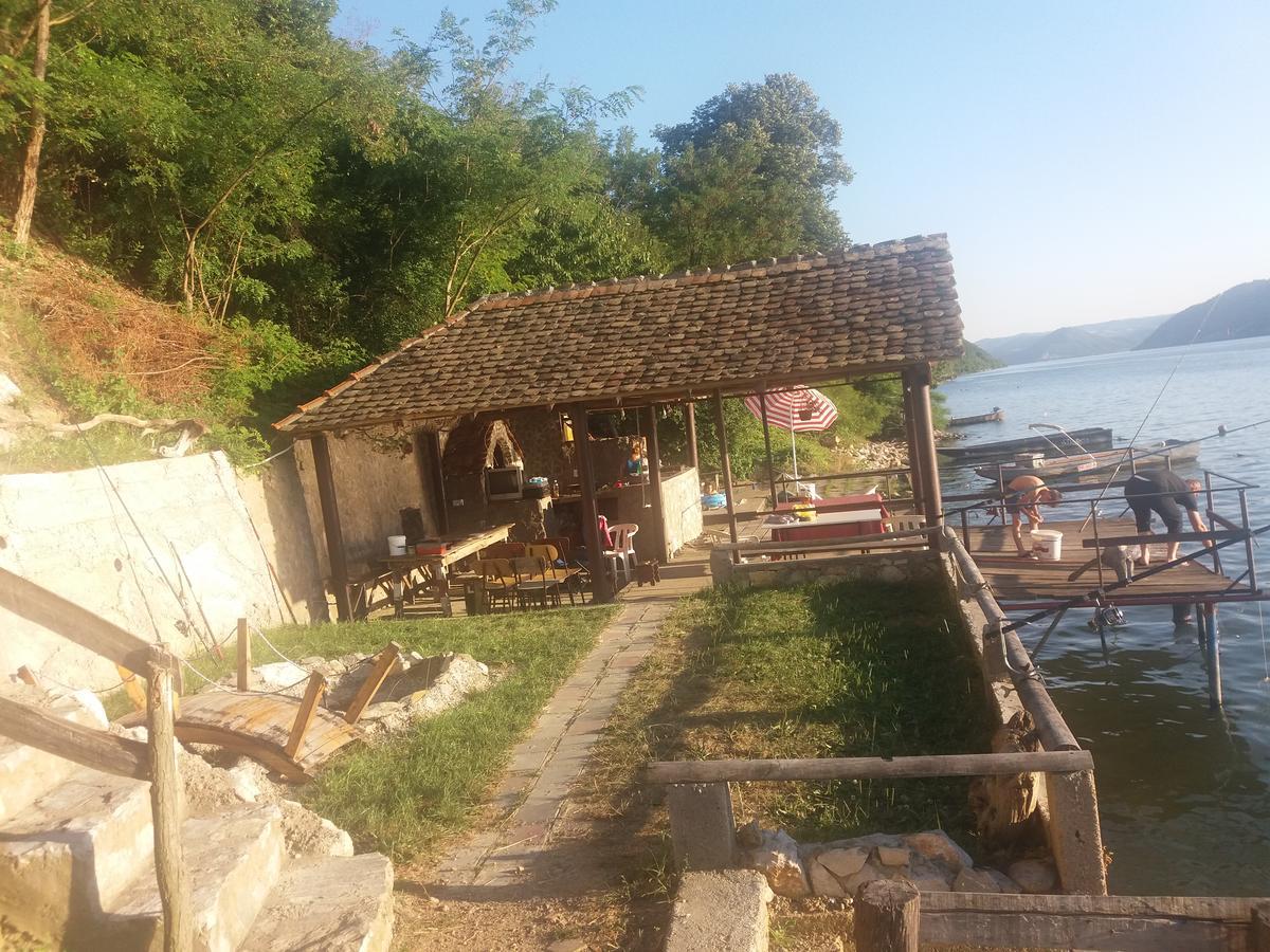Chalet Ljubicine Kolibe Golubinje 외부 사진